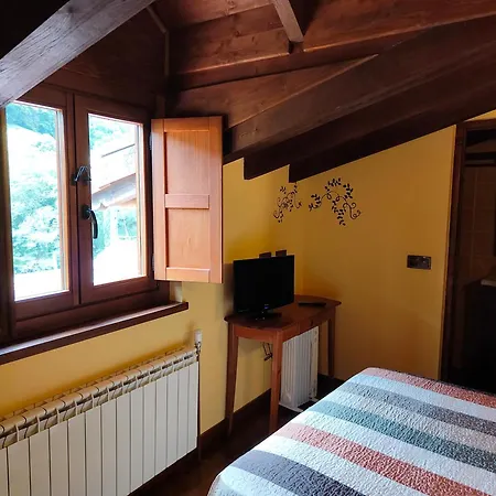 Dona Gaudiosa Pola de Lena