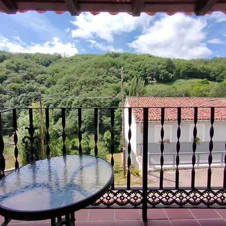 Dona Gaudiosa Pola de Lena